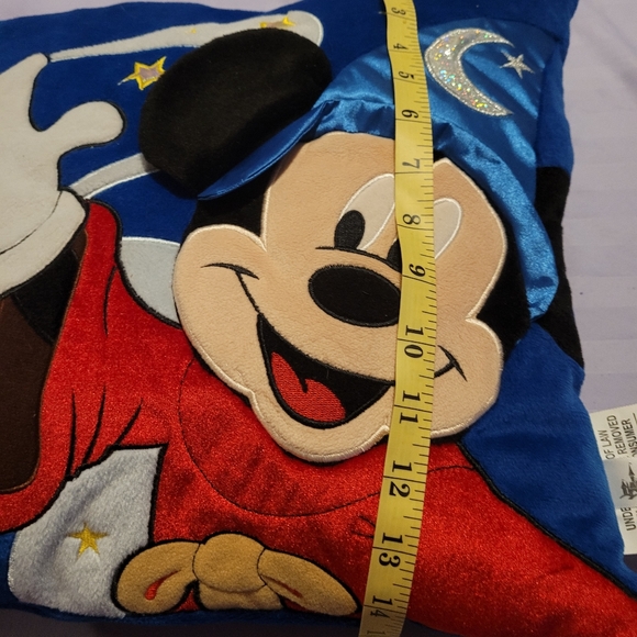Disney Parks Authentic Mickey Mouse Decorative  Pillow NWOT - Picture 7 of 8